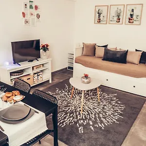 Appartement Magnifique Studio Centre Ville - Spacieux Climatisation Calme Rare Pas De Parking Privé Stationnement Gratuit Dans La Rue, Toulon